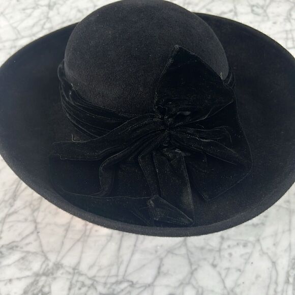 Vintage 90s Plaza Suite By Betmar Women\'s Black Velvet Ribbon Hat Beetlejuice main image 10